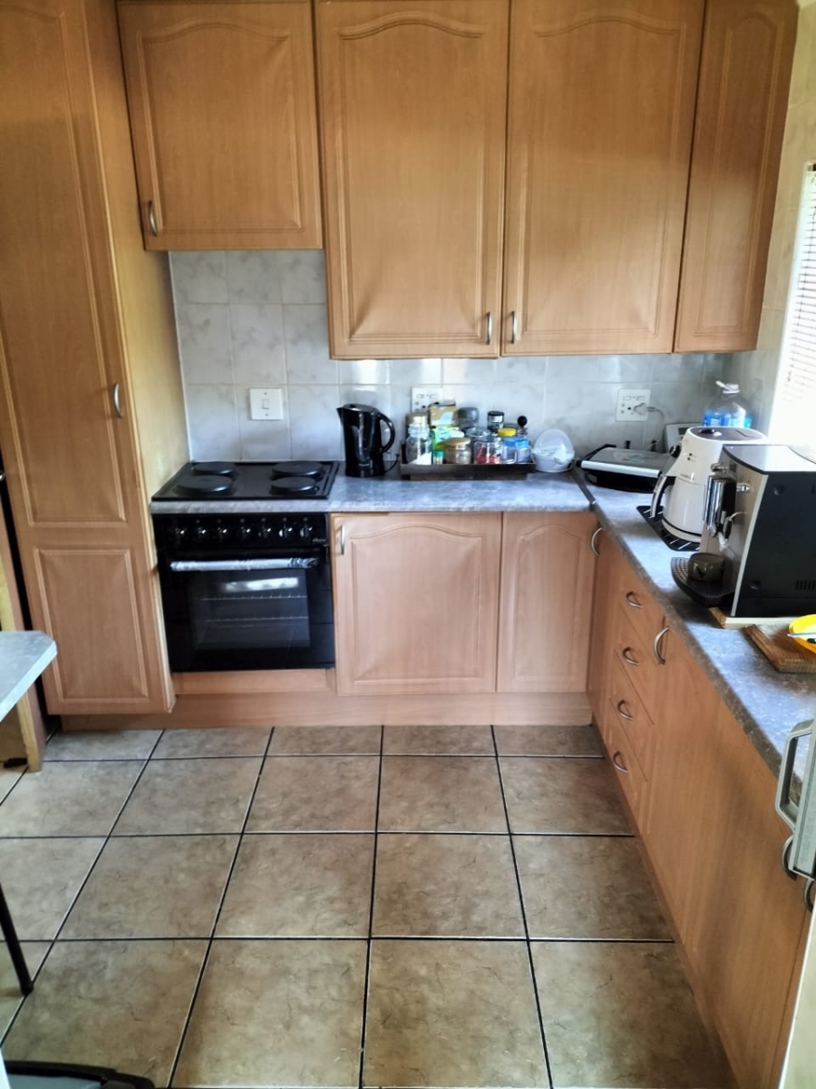 3 Bedroom Property for Sale in Miederpark North West